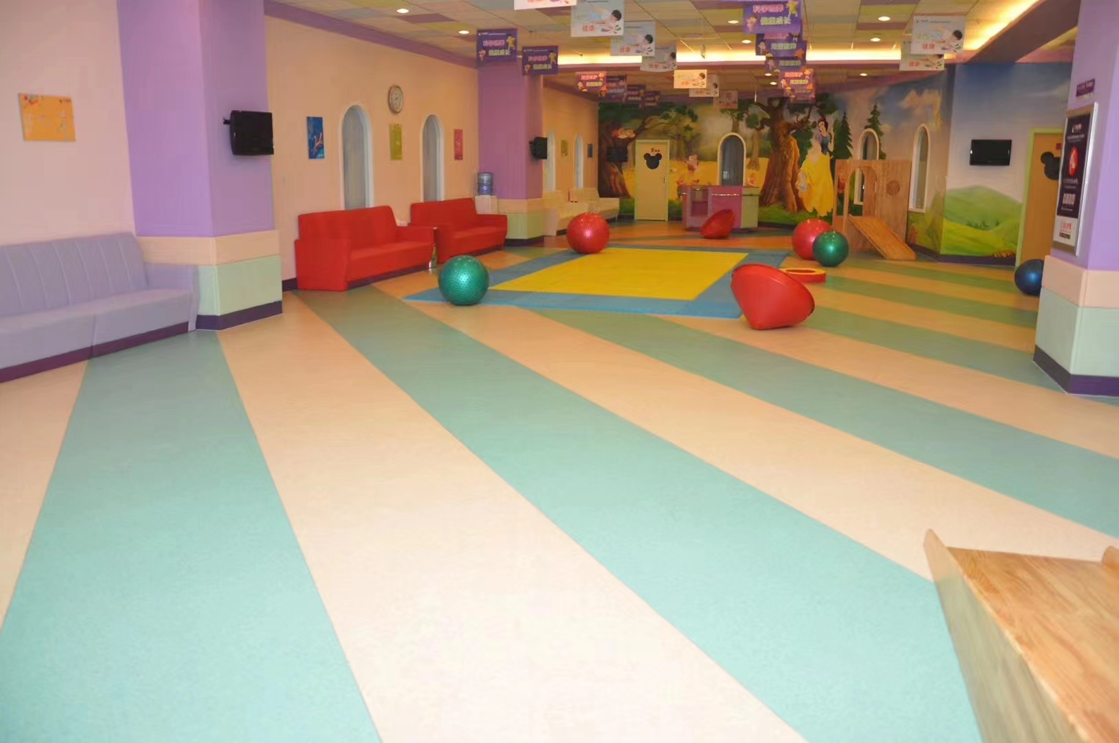 PVC膠地板施工工藝流程和技術(shù)要求